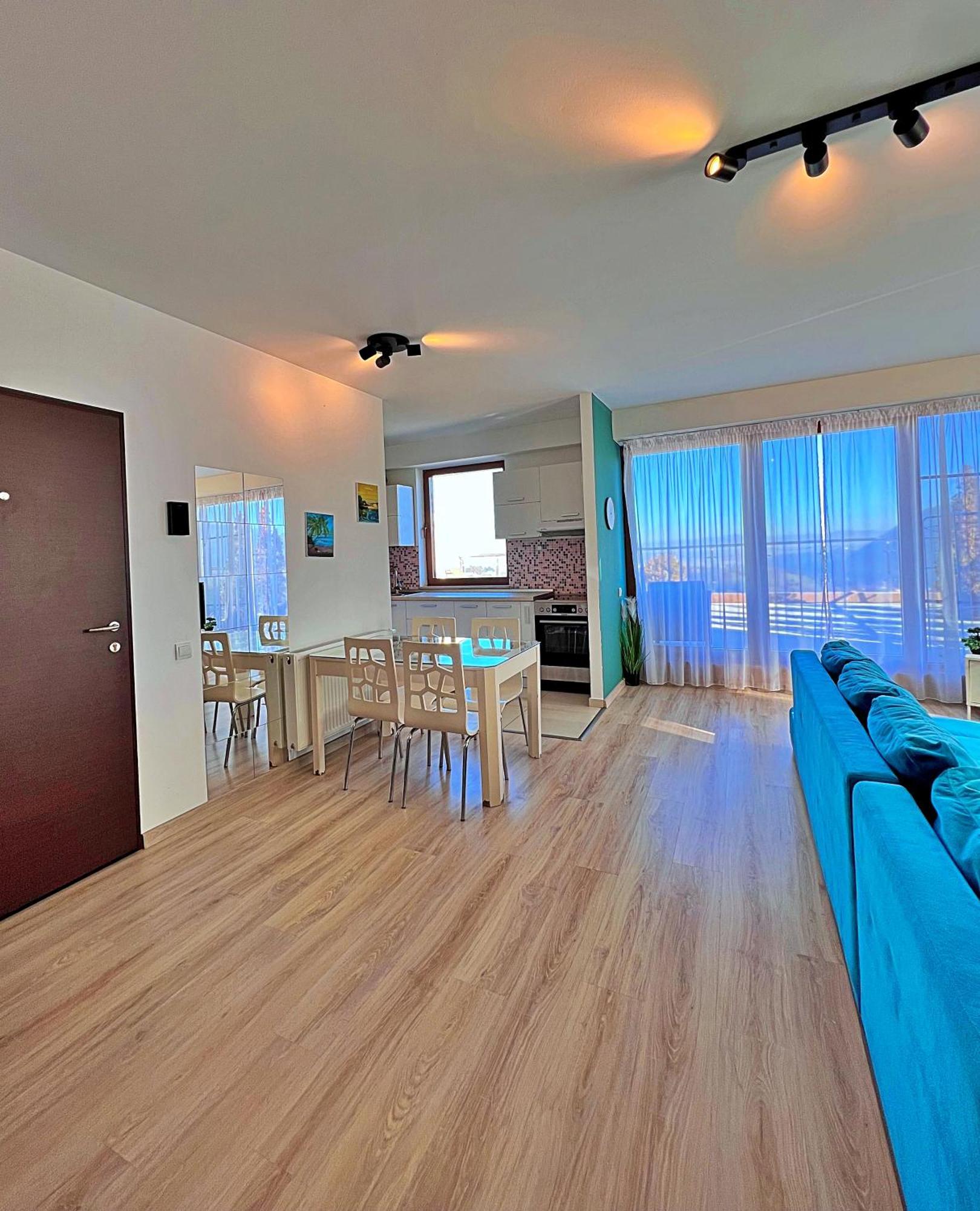 Coroni Seasons Apart With Panoramic View 布拉索夫 外观 照片